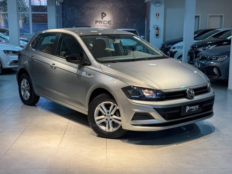 VOLKSWAGEN - POLO - 2018/2018 - Prata - R$ 65.900,00