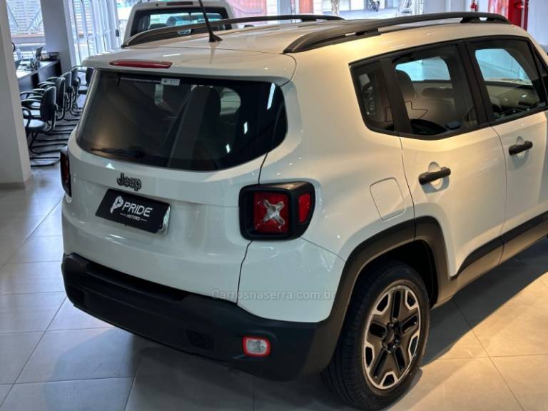 JEEP - RENEGADE - 2016/2017 - Branca - R$ 68.900,00