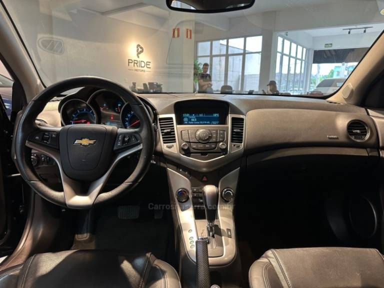 CHEVROLET - CRUZE - 2012/2012 - Preta - R$ 52.900,00