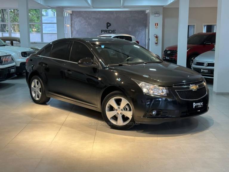 CHEVROLET - CRUZE - 2012/2012 - Preta - R$ 52.900,00