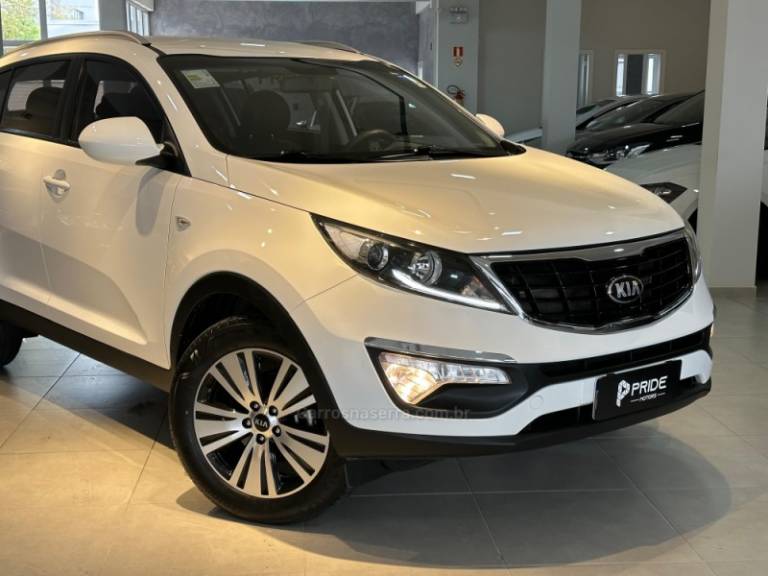 KIA MOTORS - SPORTAGE - 2014/2015 - Branca - R$ 82.900,00