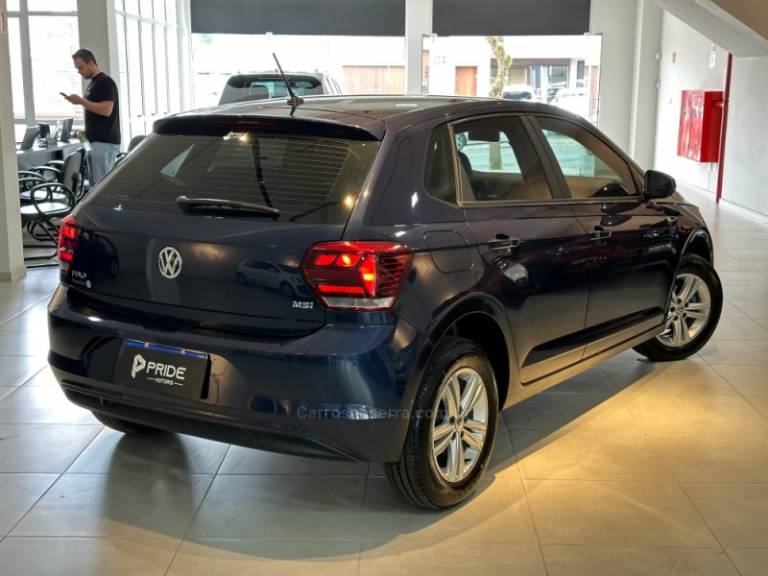 VOLKSWAGEN - POLO - 2018/2019 - Azul - R$ 69.900,00