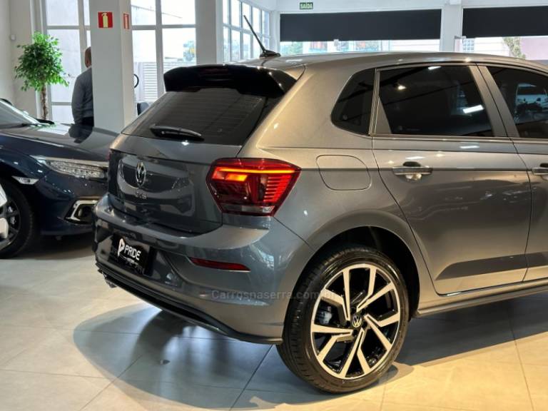 VOLKSWAGEN - POLO - 2023/2023 - Cinza - R$ 135.900,00