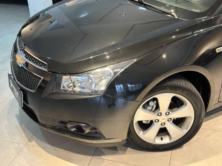 CHEVROLET - CRUZE - 2012/2012 - Preta - R$ 52.900,00