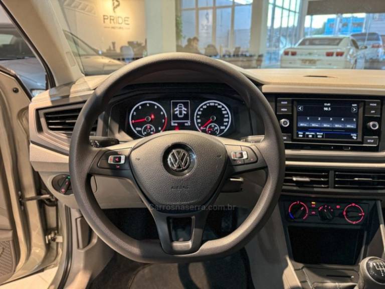 VOLKSWAGEN - POLO - 2018/2018 - Prata - R$ 63.900,00